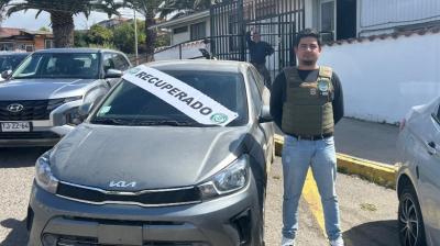 Detienen en Viña del Mar a hombre que conducía auto robado con patentes adulteradas