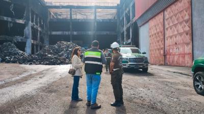 Inician los peritajes para determinar origen del incendio en galpones de Zofri en Iquique