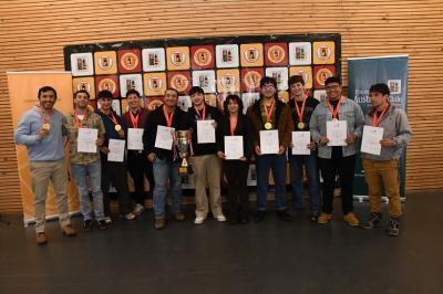 UACh celebró a sus medallistas universitarios en ceremonia de reconocimiento 2025