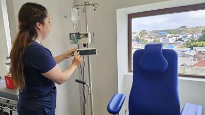 Hospital de Ancud realiza primera instalación de catéter para quimioterapia en Chiloé