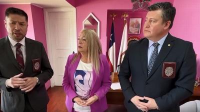 Por &quot;conmoción general&quot; declararon duelo comunal en Hualaihué tras parricidio de lactante