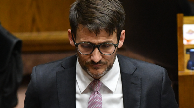 “Mi padre fue exonerado por la dictadura”: la emoción de Pardow tras rechazo de AC en el Senado