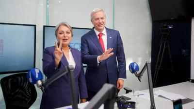 Kast y Jara tuvieron primer cara a cara tras las elecciones en el Foro Social