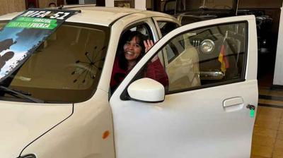 [FOTOS] Vecina de San Felipe ganó el auto 0 km de la tradicional rifa de Bomberos de Valparaíso