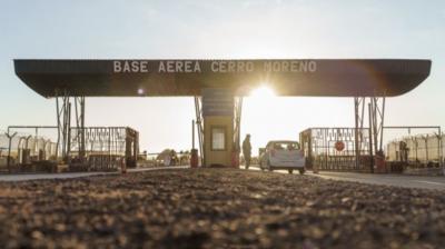 FACh sanciona con arresto a mecánica que denunció acoso ante Contraloría y el caso escala a la Corte de Antofagasta