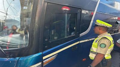 Dos conductores de buses dieron positivo durante test de droga en terminal de Iquique