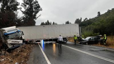 Arresto nocturno para chofer de camión que causó fatal choque donde murió jefe de la PDI