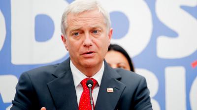 Kast acusa a Jara de mentir sobre intenciones de retroceder en beneficios sociales