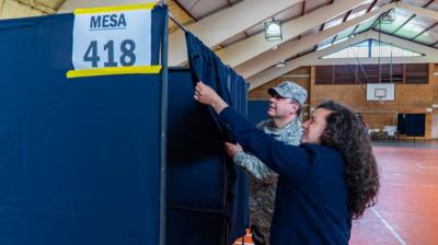 Con el mismo número de locales y mesas se efectuará el balotaje este domingo en Los Lagos