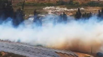 Incendio forestal en Tabolango obliga a suspender tránsito en la Ruta 64 por riesgo a viviendas