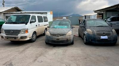 Carabineros frustró salida ilegal de vehículos y detuvo a tres personas en la frontera de Colchane