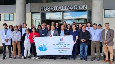 Hospitales de Castro y Queilen recibieron acreditaciones