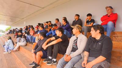 Inauguran nuevas graderías del Estadio Municipal de Río Negro