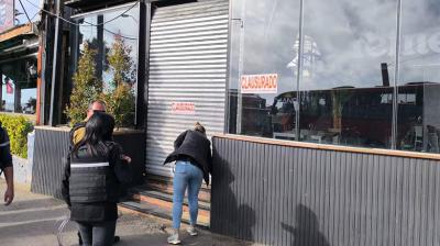 Clausuran restaurante por funcionar como discoteca con patente falsificada en Reñaca