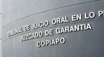 Tribunal condenó a 15 y 12 años de cárcel a dos imputados por homicidio frente a Cesfam de Copiapó