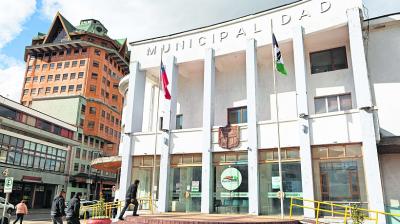 Profesor condenado por delito sexual ejercía en liceo de Puerto Montt: alcalde confirmó desvinculación