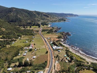 MOP eleva seguridad vial en Ruta Corral-Chaihuín con renovación de carpeta asfáltica