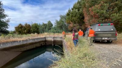 Carabineros rastrea canal Laja-Diguillín en búsqueda de joven extraviado en El Carmen