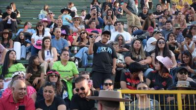 [Minuto a minuto] Noche de debutantes en Olmué 2026: comienza a llegar el público a El Patagual