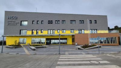 Suspenden inauguración del Hospital Comunitario de Queilen por emergencia nacional