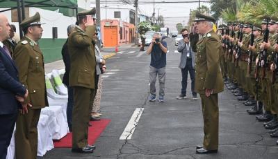 Coronel Carlos Mesa Gallardo asume el mando de la Prefectura de Carabineros Arica N°