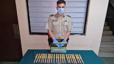 Dos jóvenes fueron detenidos en Rahue e incautaron fuegos artificiales caseros