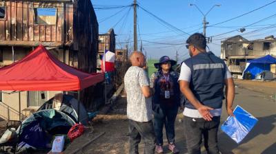 Profesionales de Antofagasta entregan apoyo psicológico a damnificados por incendios en Lirquén