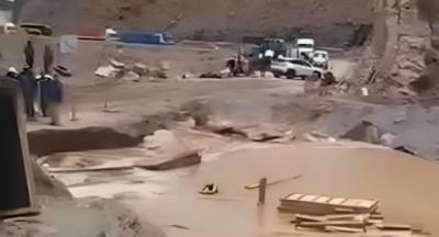 Sigue cerrada rura internacional Arica-Bolivia: peligroso socavón impide tránsito de vehículos