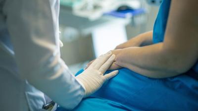 Ministra y proyecto de eutanasia: "Lamento que no haya habido la generosidad y más bien se haya vetado el debate"