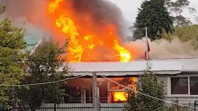 Incendio en Villa Chacao dejó destruida gran parte de una vivienda