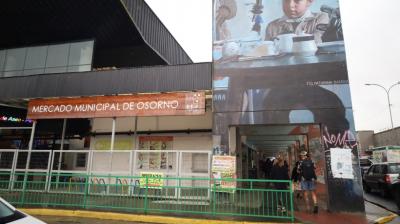 Locatarios del mercado temen competencia desleal y pérdida de identidad por nuevas licitaciones