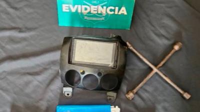 [VIDEO] Carabineros detuvo a sujeto por el delito de robo de accesorios de vehículo en Iquique