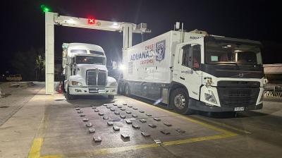 Interceptan camión con más de 45 kilos de cocaína en la avanzada de Quillagua: conductor quedó en prisión
