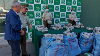 Catapilco: más de 210 kilos de marihuana fueron encontrados en vehículo abandonado