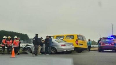 Emergencias trabajó en accidente vehicular en Frutillar: No hubo lesionados