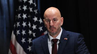 Embajador de EE.UU. respondió al gobierno y amenazó con posible revisión de programas con Chile