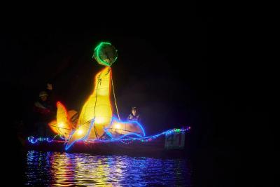 Noche Valdiviana: conoce las embarcaciones premiadas en el corso fluvial