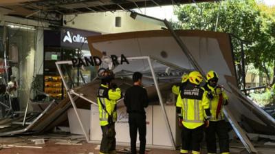 Colapso en Portal Belloto deja daños sobre local de Pandora en Quilpué