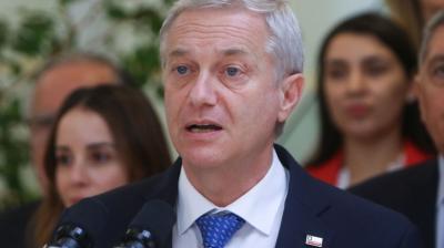 Kast dijo que cable chino se le “esbozó” y dio por terminado el traspaso: “No confiamos en la información que se nos está entregando”