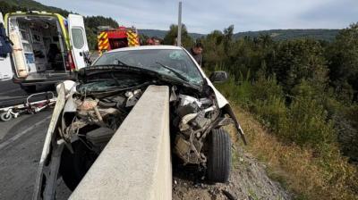 Joven salvó con vida en Quellón tras chocar contra una barrera de contención