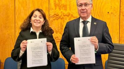 Dalcahue firma convenio de investigación e innovación con la Universidad San Sebastián