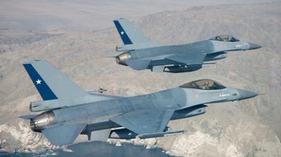 Aeronaves F-16 de la FACh sobrevolarán en la Región de Valparaíso: revisa cuándo y horarios