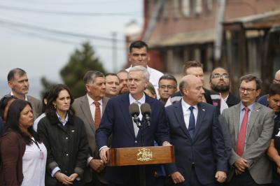 Eliminar IVA en vivienda, bajar impuesto a empresas y ajustar gratuidad: Lo que contempla el proyecto de Kast