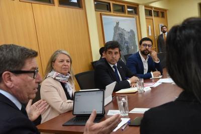 Diputado Valenzuela entregó propuesta al Ministro de Economía para enfrentar desempleo en Los Ríos