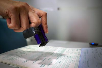 Por uso de licencias médicas falsas: Este lunes formalizarán a primer grupo de funcionarios públicos