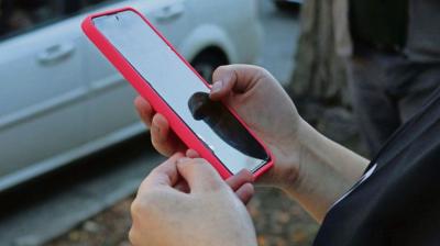 Denuncia de robo de celular durante Festival REC permite hallar dos bolsos con 69 teléfonos móviles