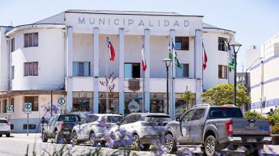 Contraloría detectó que 49 funcionarios municipales de Puerto Montt usaron licencias médicas para trabajar en otras partes