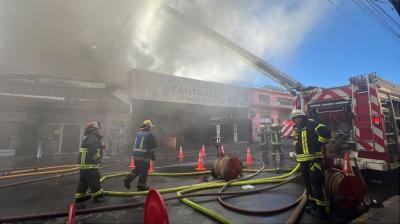 Fiscalía indaga causas del incendio en galería del Mercado de Concepción