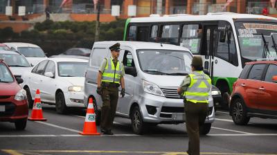 Carabineros refuerza despliegue por fin de semana largo y anuncia corte de tránsito cerca de Caleta Portales