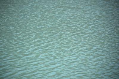 Por hallazgo de cuerpo: Aguas Andinas informa que tranque de Lo Barnechea no es fuente de agua potable